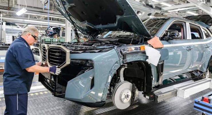 Штучний інтелект допоміг покращити ефективність випуску BMW у 5 разів