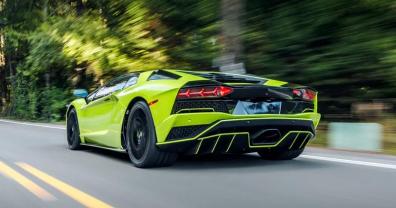 Lamborghini Aventador / slashgear.com