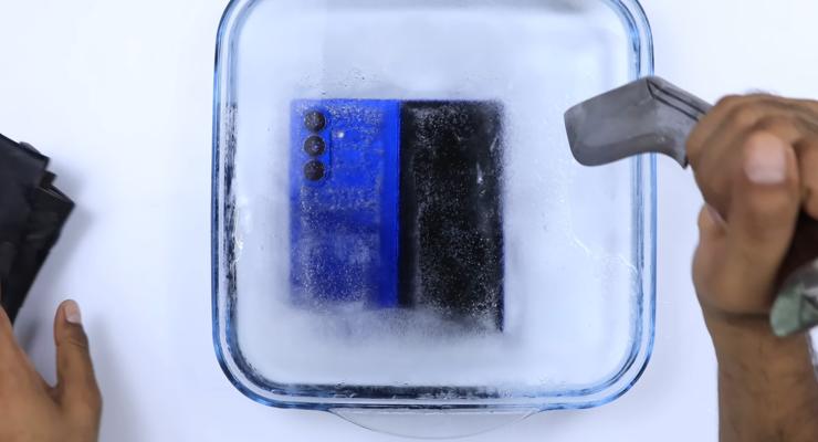 Вижив у льоду та воді: Samsung Galaxy Fold 7 довів свою невбиваність