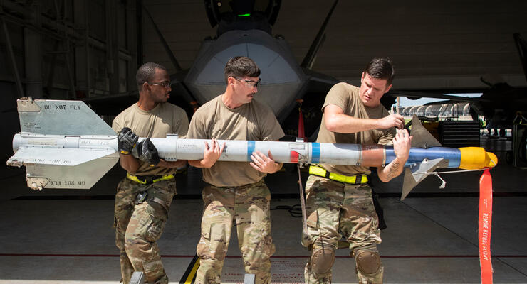 Майже 560 тисяч доларів за одну ракету: оприлюднено вартість AIM-9X для F-16