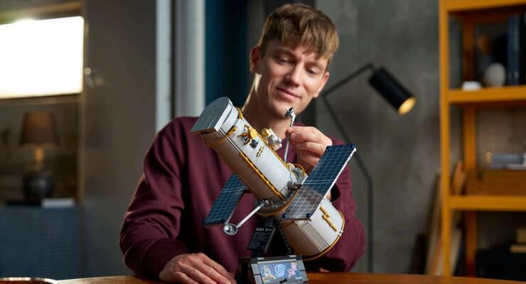 LEGO анонсувала гігантську модель телескопа "Хаббл": понад 1200 деталей