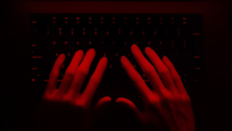 Зловмисник за комп'ютером: unsplash.com