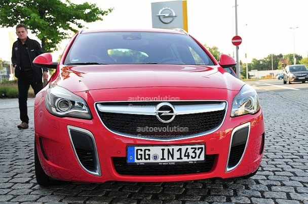 Opel Insignia OPC