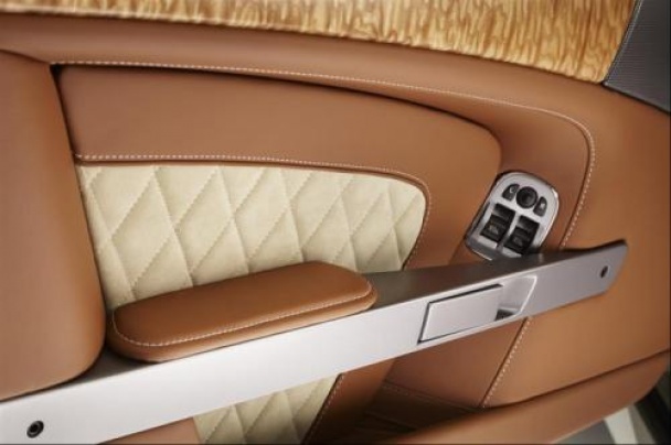 Aston Martin DB9 Volante
