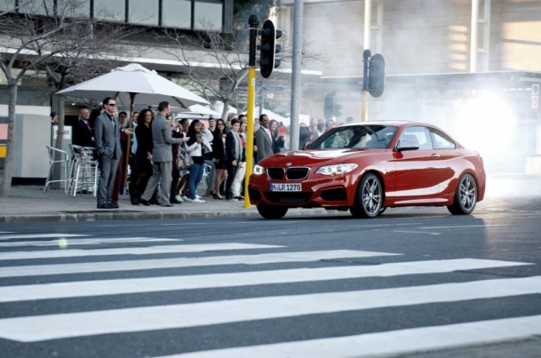 BMW M235i