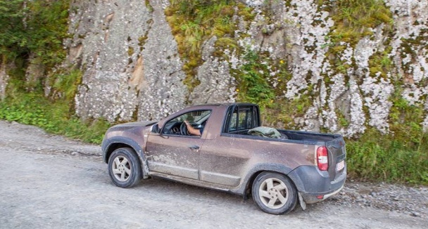 Dacia Duster в кузове «пикап»
