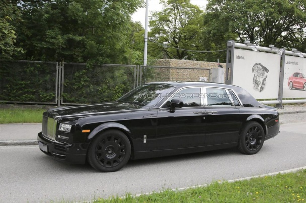 Rolls-Royce Phantom