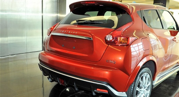 Infiniti ESQ