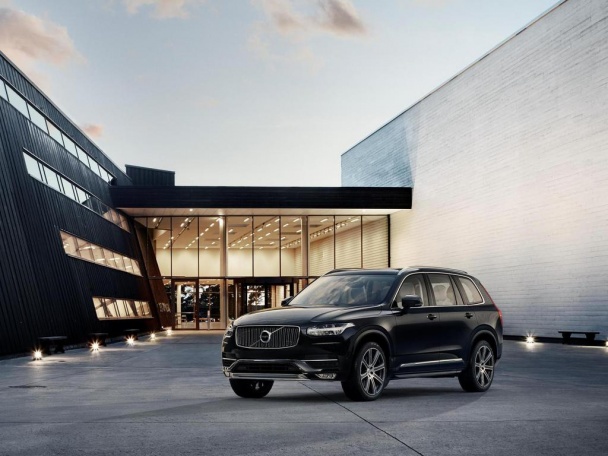 Volvo XC90 First Edition