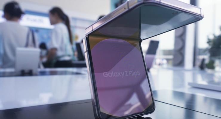 Новий Samsung Galaxy Flip 5 отримав 7,5 балів по ремонту