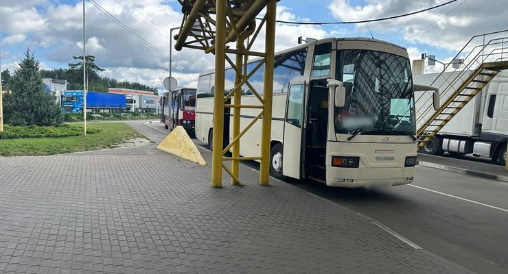 З України перестануть випускати старі автобуси з 1 вересня