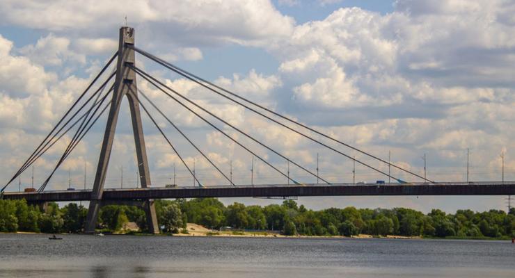 Рух Північним мостом у Києві обмежать до середини жовтня