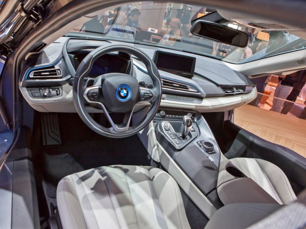 BMW i8_5