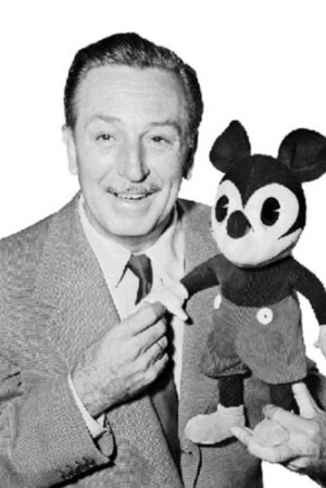 Уолт Дисней (Walt Disney) с Микки Маусом.