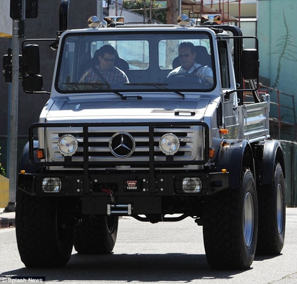 Mercedes-Benz Unimog