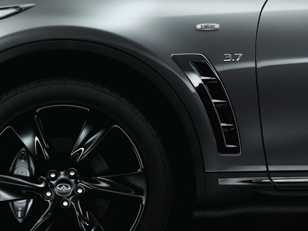 Infiniti  QX70 S-Design