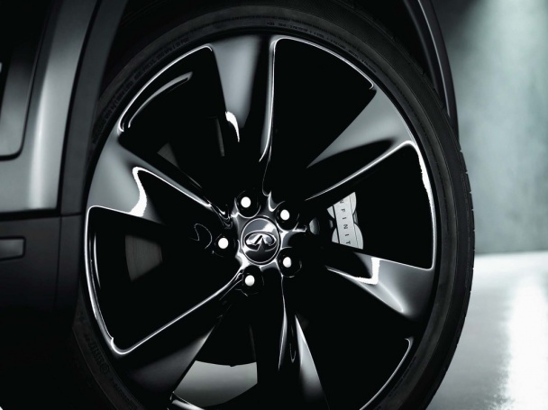 Infiniti  QX70 S-Design