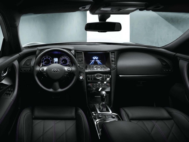Infiniti  QX70 S-Design