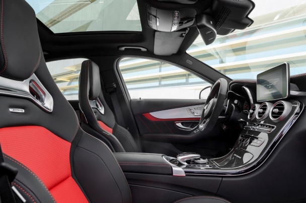 Mercedes-Benz C63 AMG