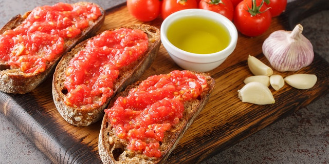 закуска из томатов и чеснока