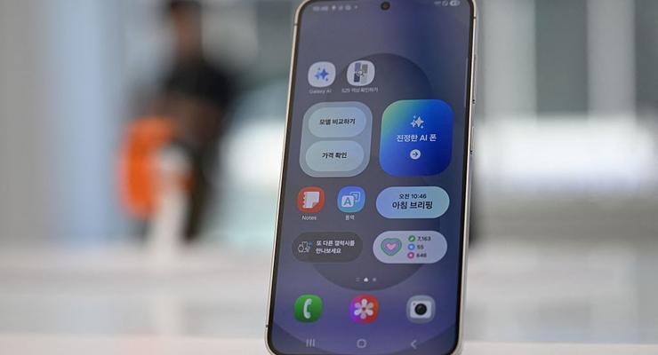 Samsung готує Galaxy S26 з дизайном, що повторює майбутній iPhone 17