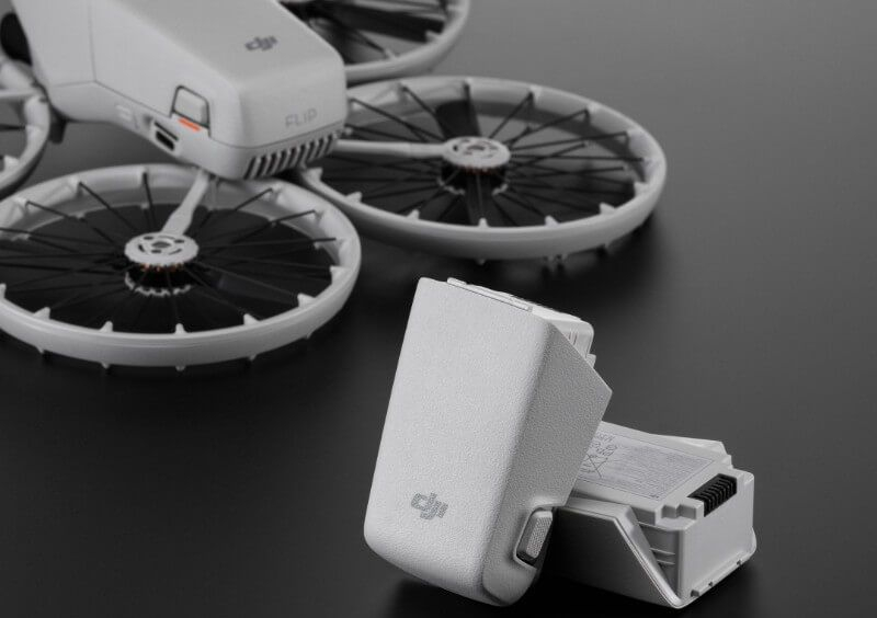 Дрон та технології: DJI