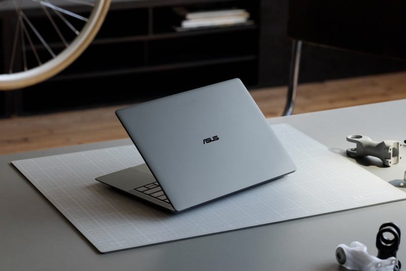 Ноутбук: Asus