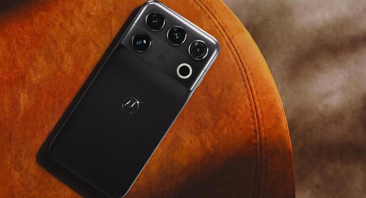 Motorola представила Signature 27: 200-Мп телеоб'єктив, камера у формі літери "П"