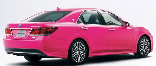 Toyota Crown ReBorn Pink