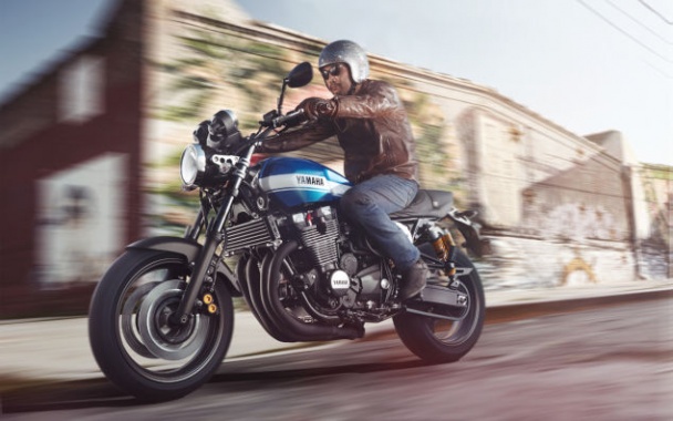 Yamaha XJR1300
