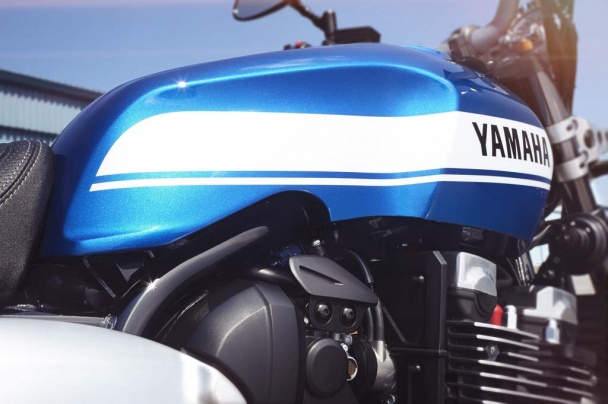 Yamaha XJR1300