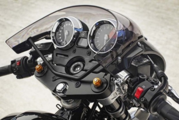 Yamaha XJR1300