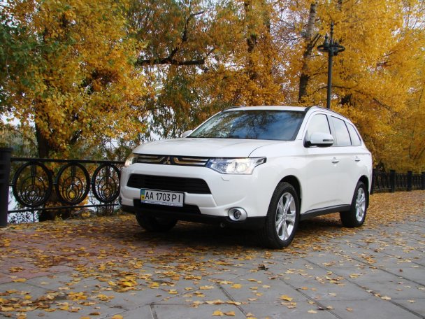 Mitsubishi Outlander_3