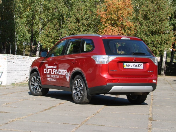 Mitsubishi Outlander_3