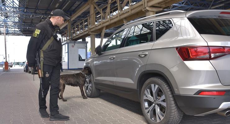 В Україні змінили правила виїзду водіїв за кордон - подробиці