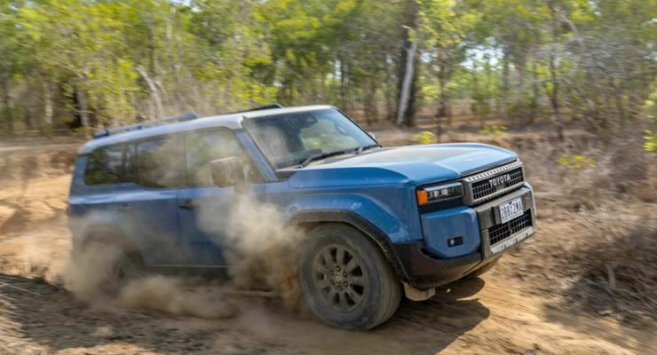 Toyota звинуватила конкурентів у продажу підробних гібридів