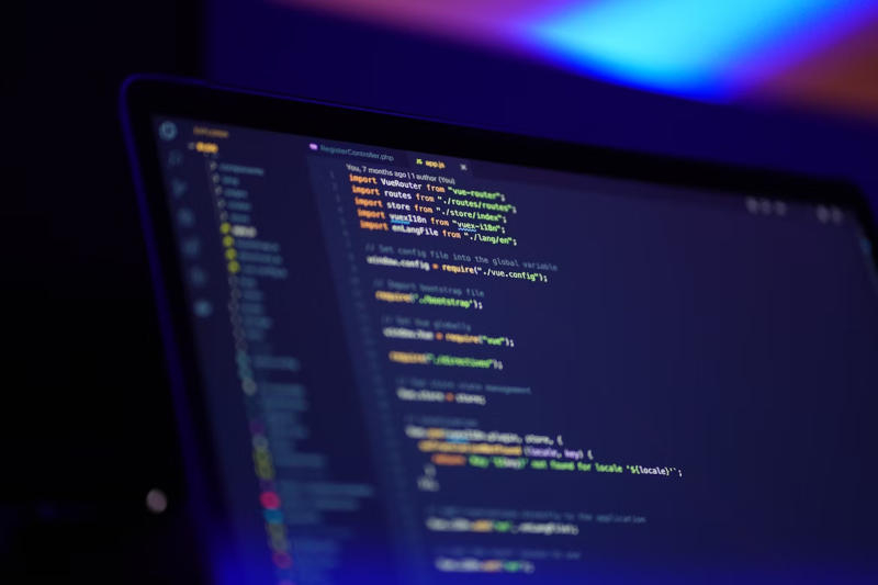 Асистент з написання коду: Mohammad Rahmani / unsplash.com