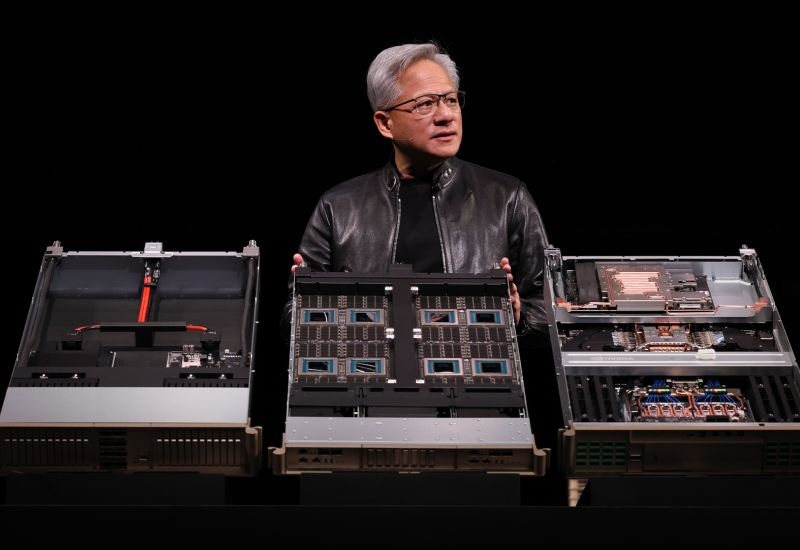 Засновник і генеральний директор: Nvidia