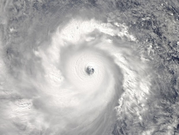 Super Typhoon Haiyan hit The Philippines with 50ft waves and 200mph winds