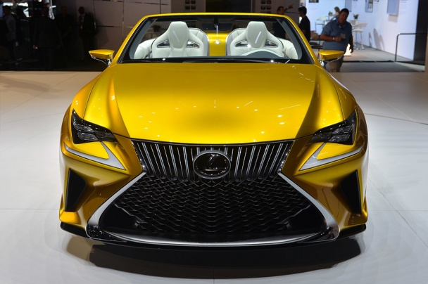 Lexus LF-C2