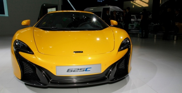 McLaren 625C