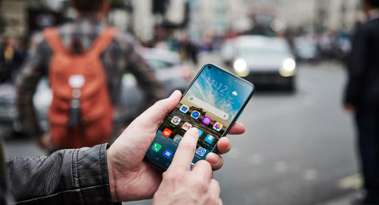 Смартфони 2026 року зможуть здивувати об'ємом батареї