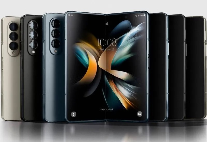 Складний смартфон: Samsung Electronics