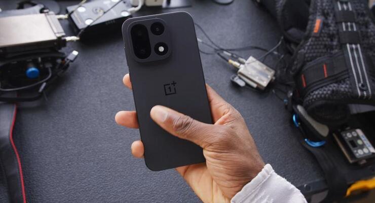 Названо найкращі камерофони 2025 року