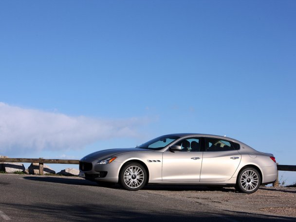 Maserati Quattroporte