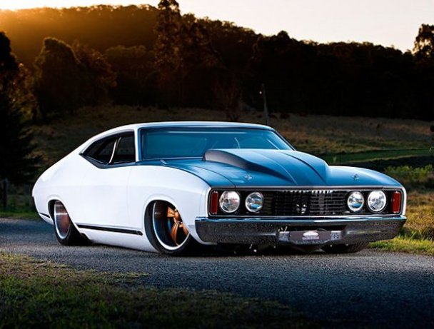 Ford XC Falcon Coupe