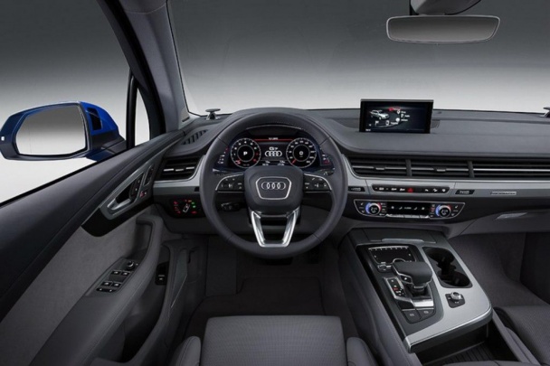 Audi Q7_3