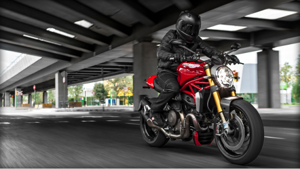 Ducati Monster 1200 S