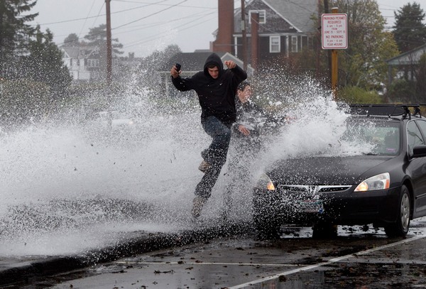 Ураган Sandy: После выхода на берег (16 фото)