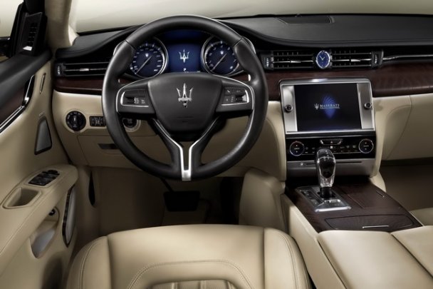 Maserati Quattroporte